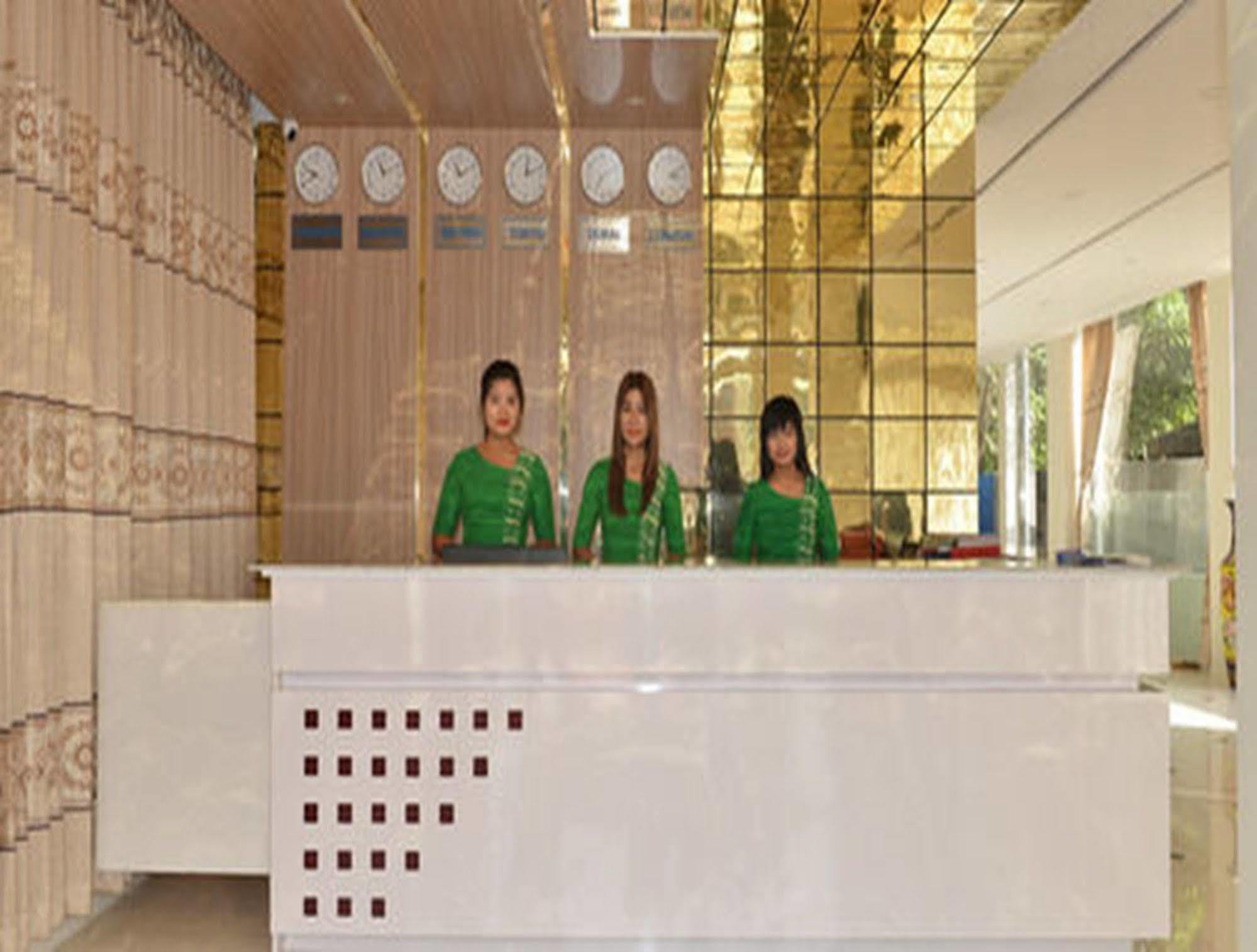 Hotel Мьичина Экстерьер фото